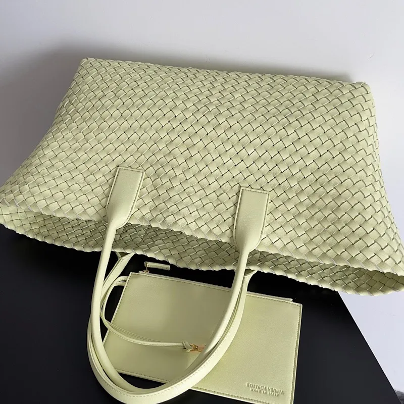 All categories 💚 Authentic bags 💚 BV 2025 new BV handbags